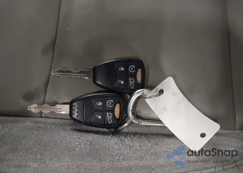 2007 Chrysler Aspen Limited z USA, uszkodzony, nr VIN 1A8HW58257F526919